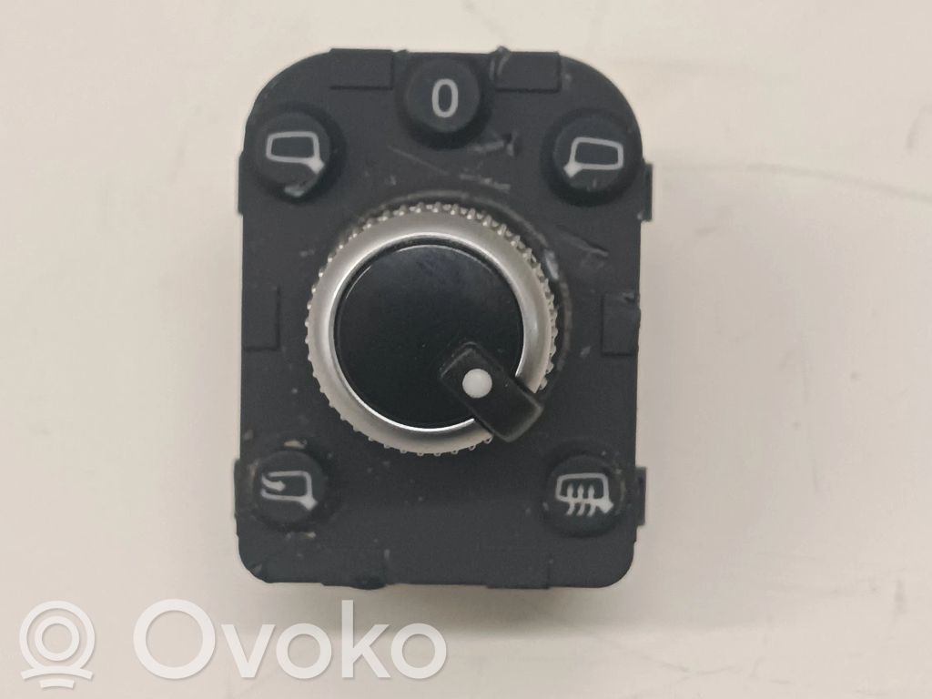 Audi A4 S4 B9 8W Wing mirror switch 