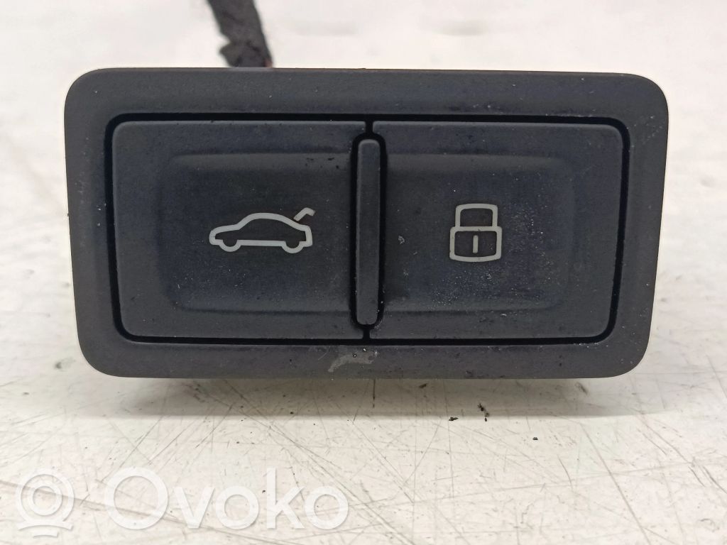 Audi A7 S7 4G Tailgate/boot open switch button 