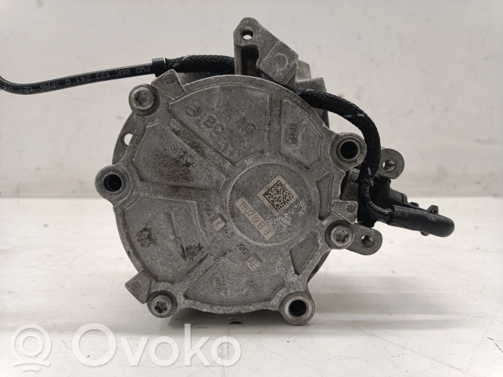 Volkswagen Arteon Vacuum pump 