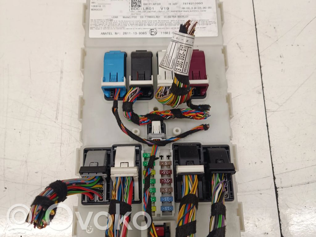 BMW 2 F46 Komforta modulis 