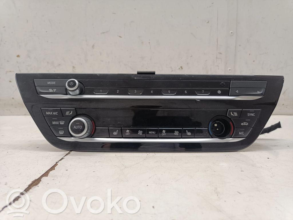 BMW 5 G30 G31 G38 Climate control unit 