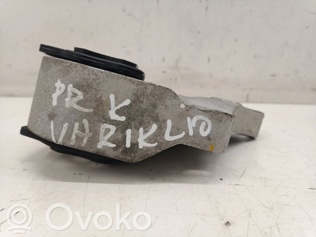 Wspornik / Mocowanie silnika   P10884498