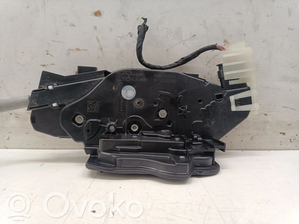 Mercedes-Benz A W177 Zamek drzwi tylnych 