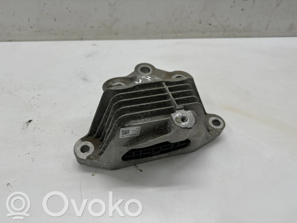 Opel Insignia B Engine mount bracket 