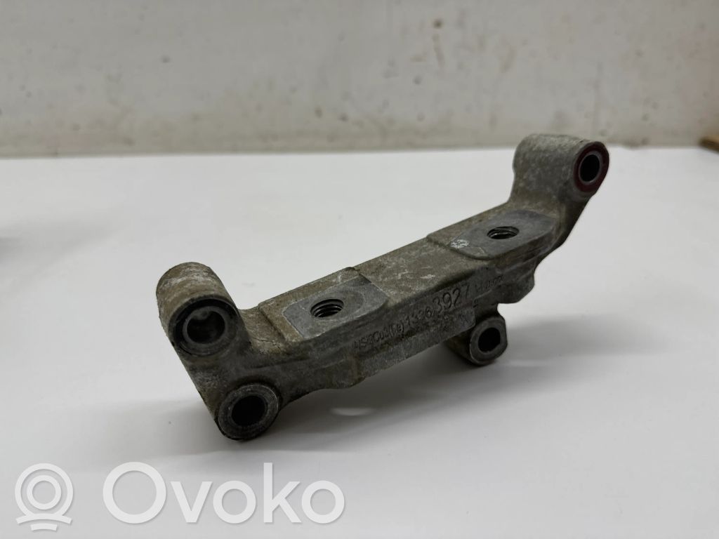Engine mounting bracket   13363927