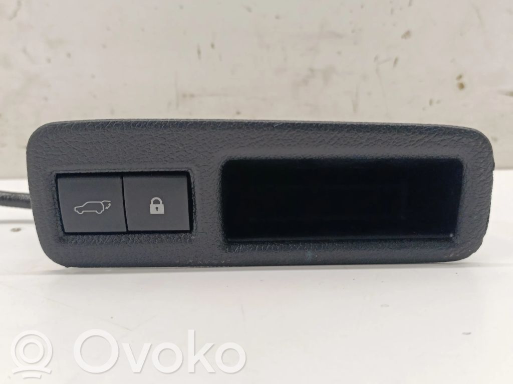 Tailgate opening switch   6929178040