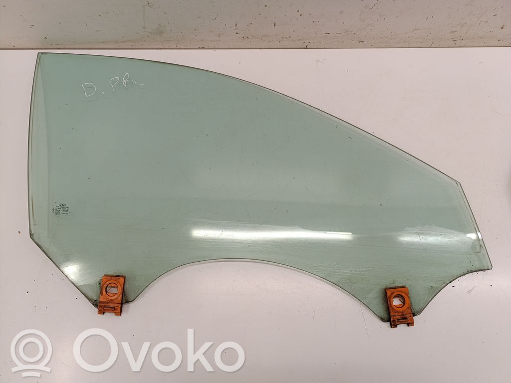 Audi A3 S3 8P Vetro del finestrino della portiera anteriore - quattro porte