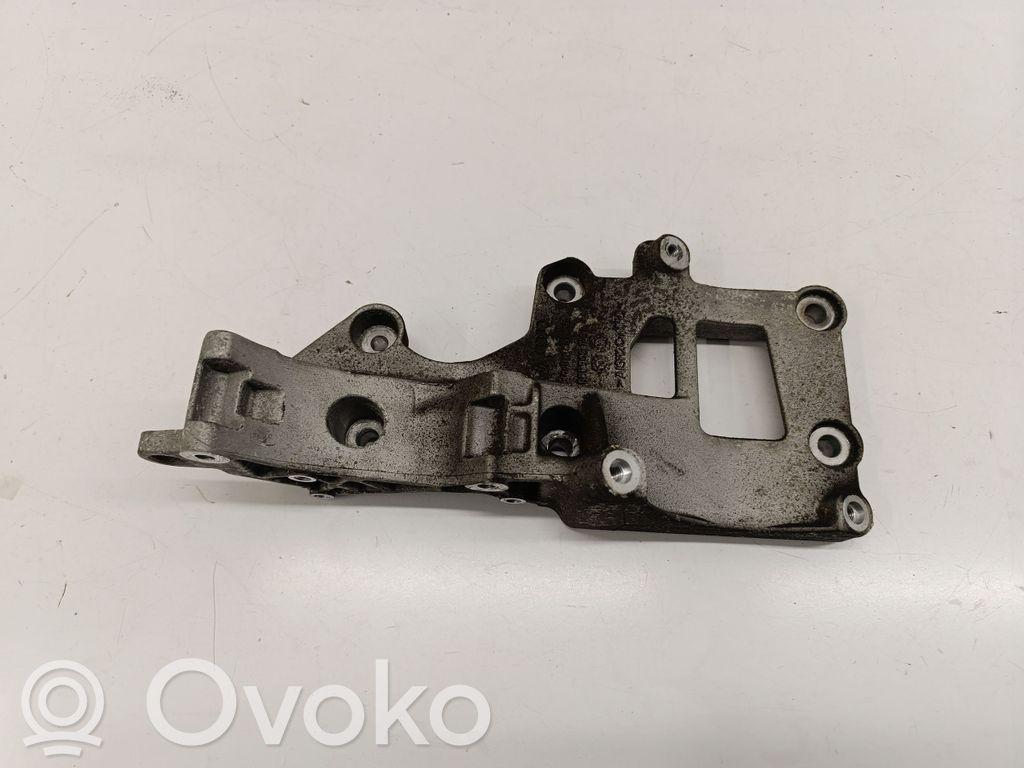 Audi A3 S3 8P Supporto del generatore/alternatore 