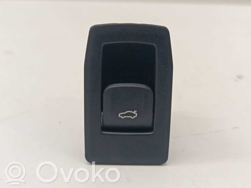 BMW M3 G80 Tailgate/boot open switch button 