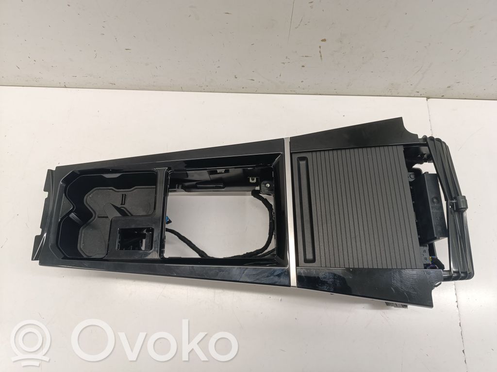Opel Astra L Consola central 