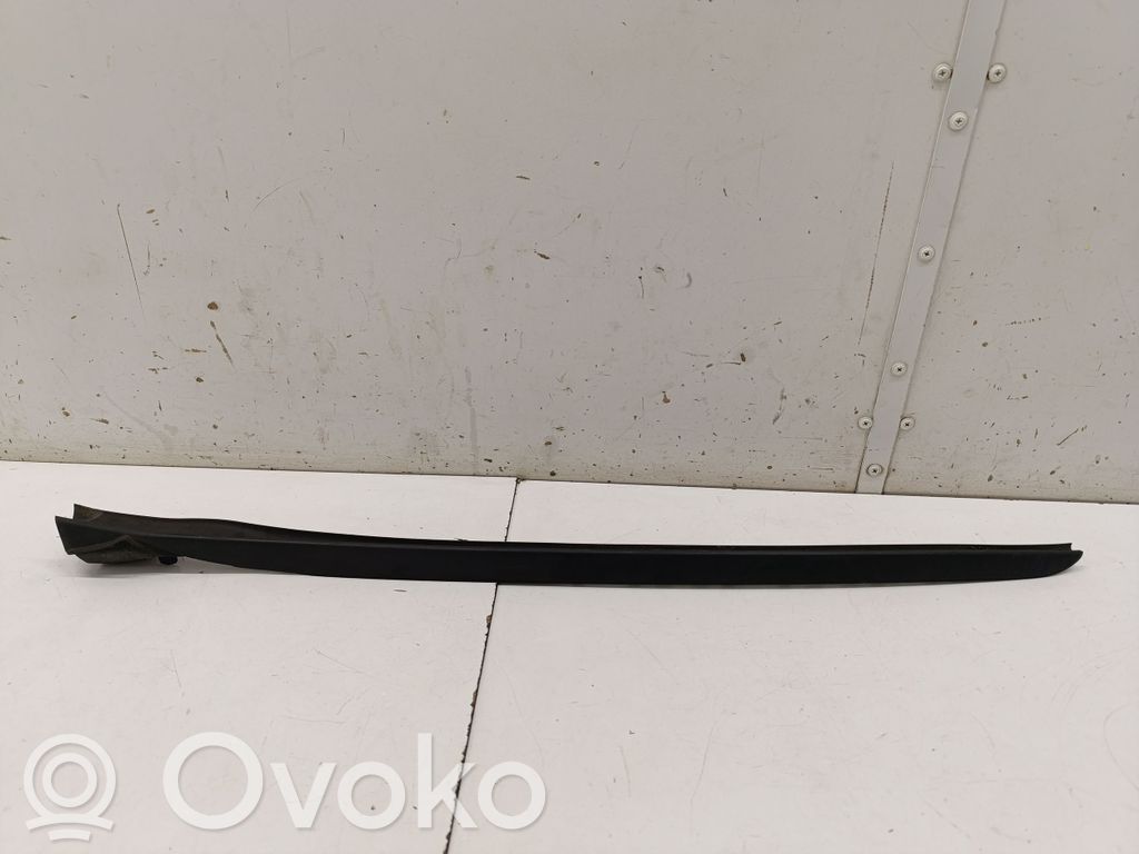 BMW 2 F44 Listwa szyby czołowej / przedniej 