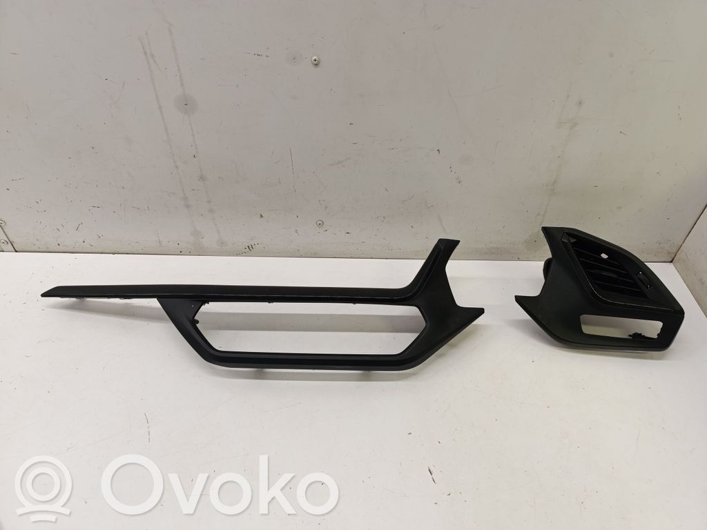 Moldura del panel (Usadas)   6823310