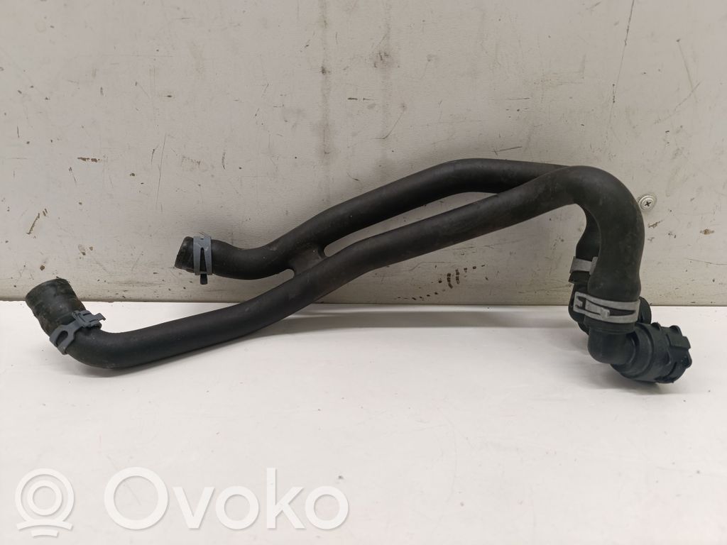 Volkswagen Taigo Engine coolant pipe/hose 