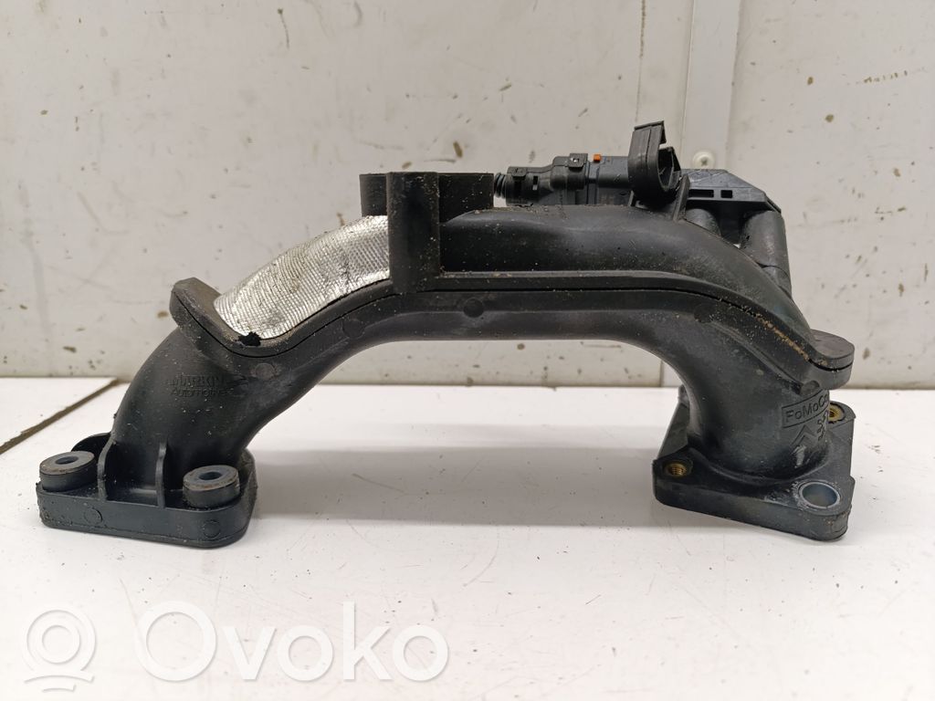 Opel Crossland X Wąż / Rura intercoolera 