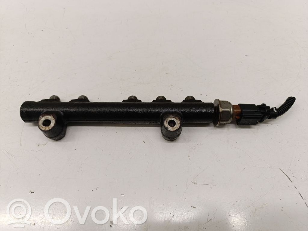 Opel Crossland X Fuel main line pipe 