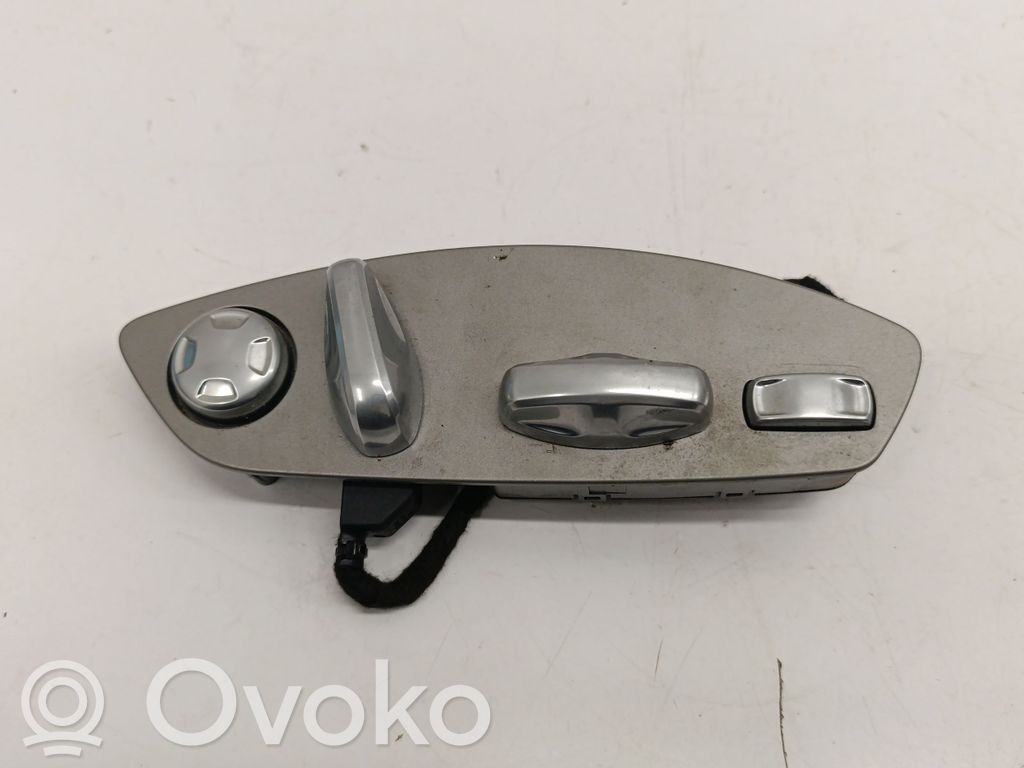Porsche Macan (95B) Seat control switch 