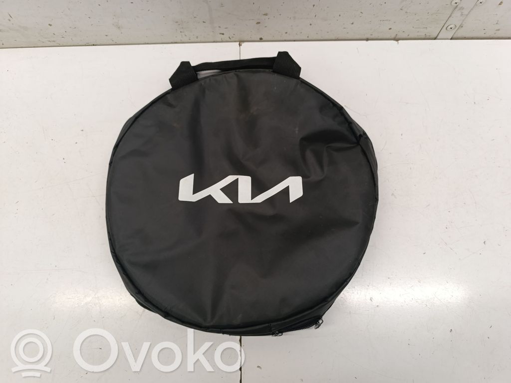 KIA Niro Työkalupakki 