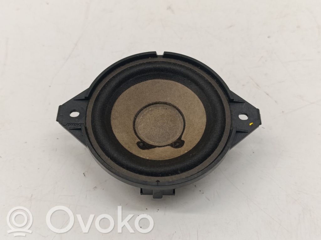 Audi RS Q3 Panel speaker 
