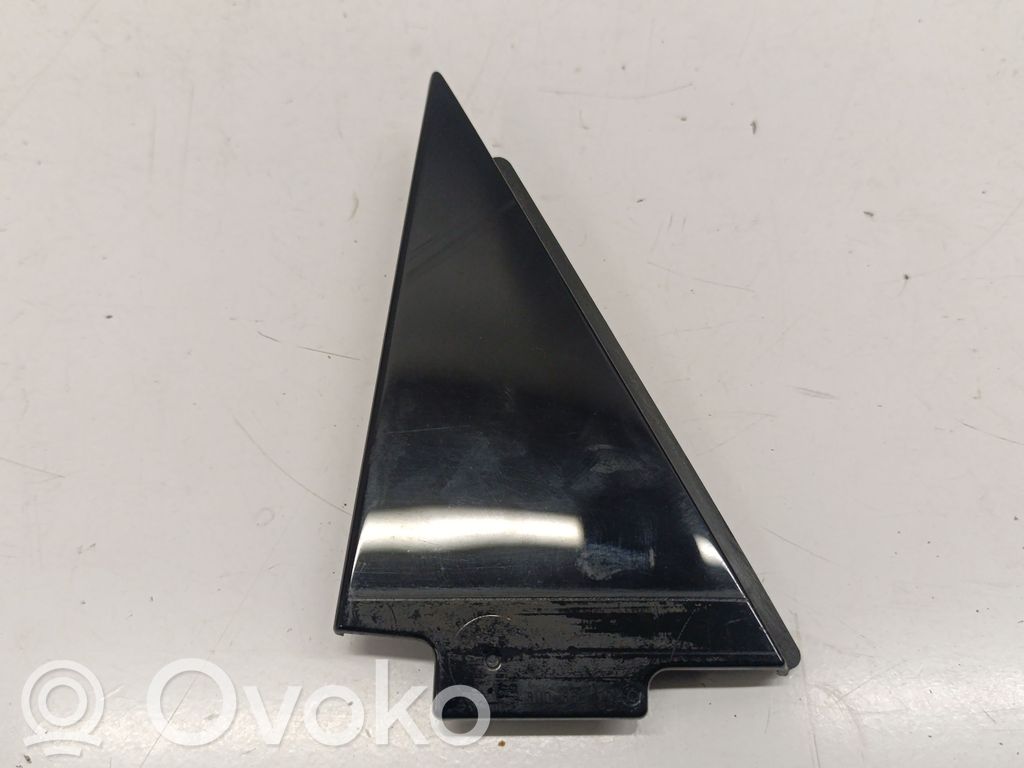 Audi RS Q3 Listwa / Uszczelka szyby drzwi tylnych 