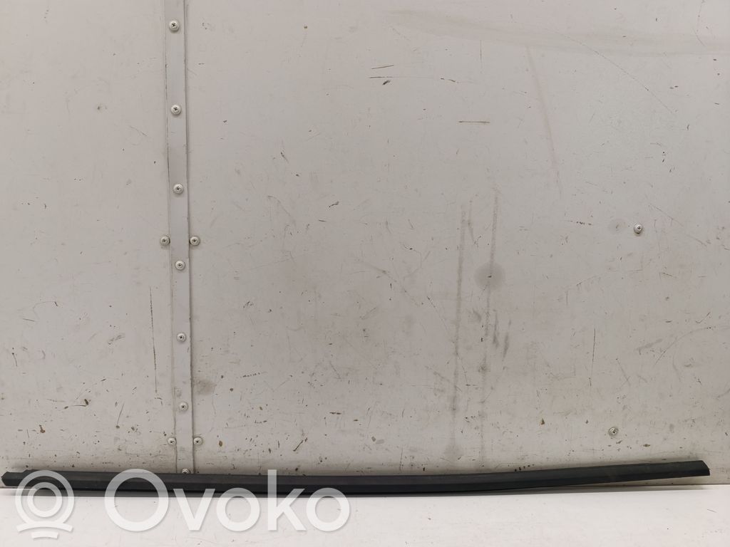 Volkswagen Golf VII Ornament geam ușă spate 