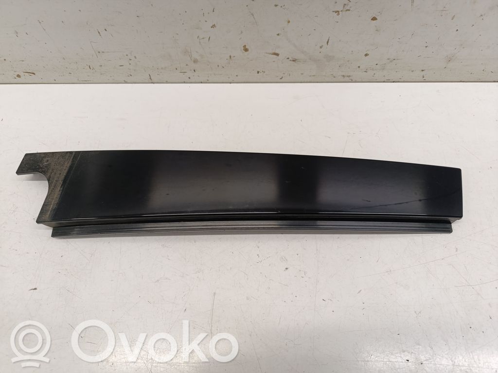Volkswagen Golf VII Listwa / Uszczelka szyby drzwi tylnych 