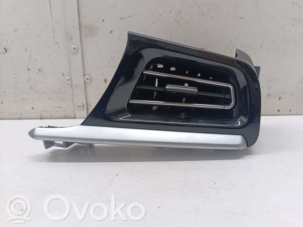 KIA Niro Grilă ventilație/ramă laterală bord 