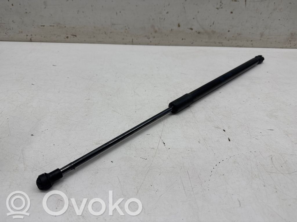 Seat Arona Tailgate/trunk strut/damper 