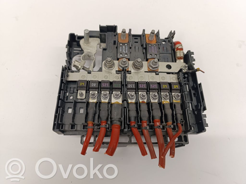 Faisceau câbles positif   K8D214N073AB
