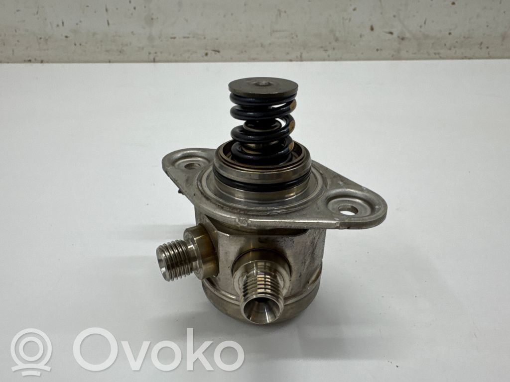Jaguar E-Pace Fuel injection high pressure pump 