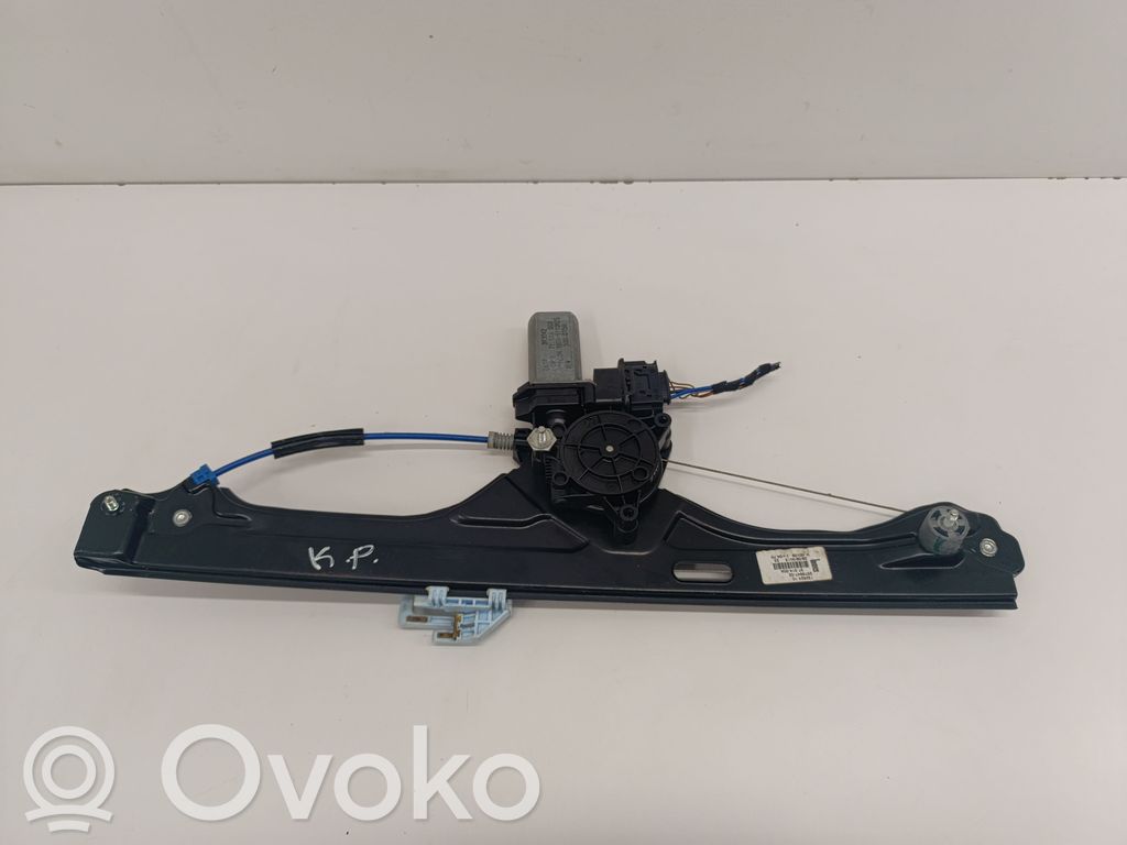 BMW 2 F46 Macara ușă față cu motor 
