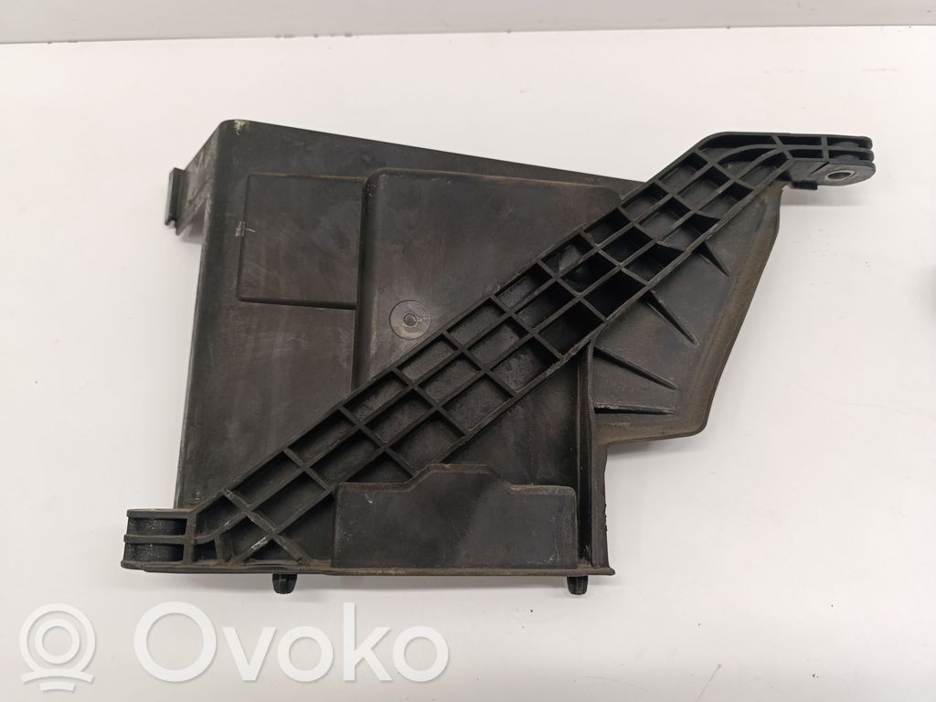 BMW 2 F46 Batteriehalterung 