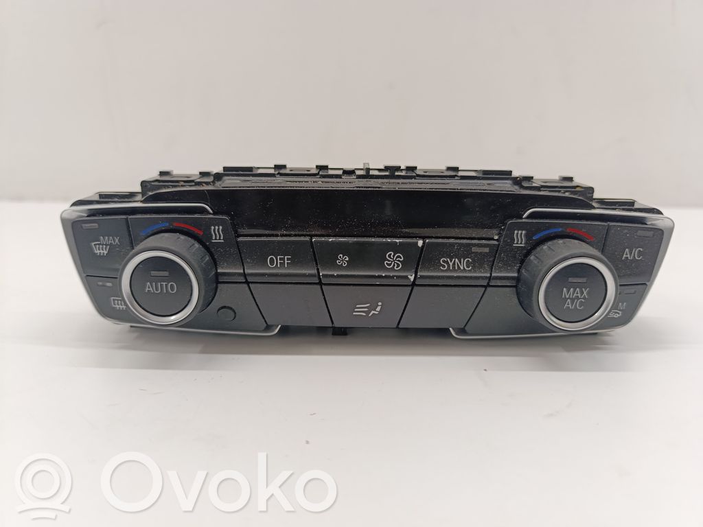 BMW 2 F46 Climate control unit 