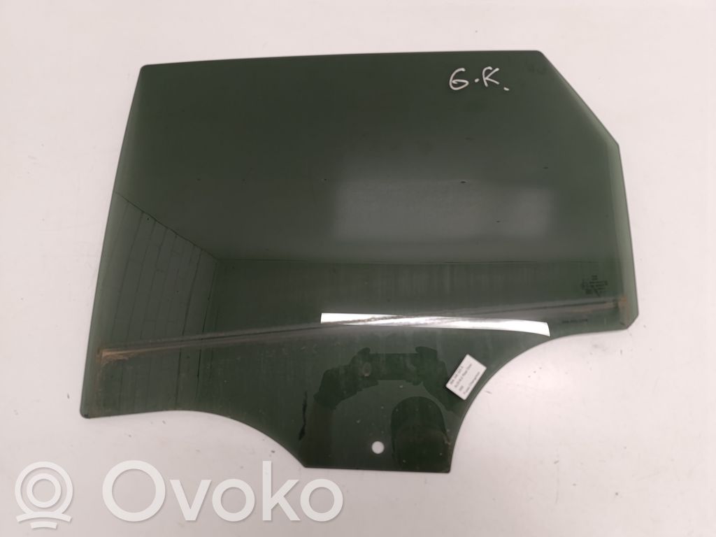 Audi Q4 Sportback e-tron Takaoven ikkunalasi 
