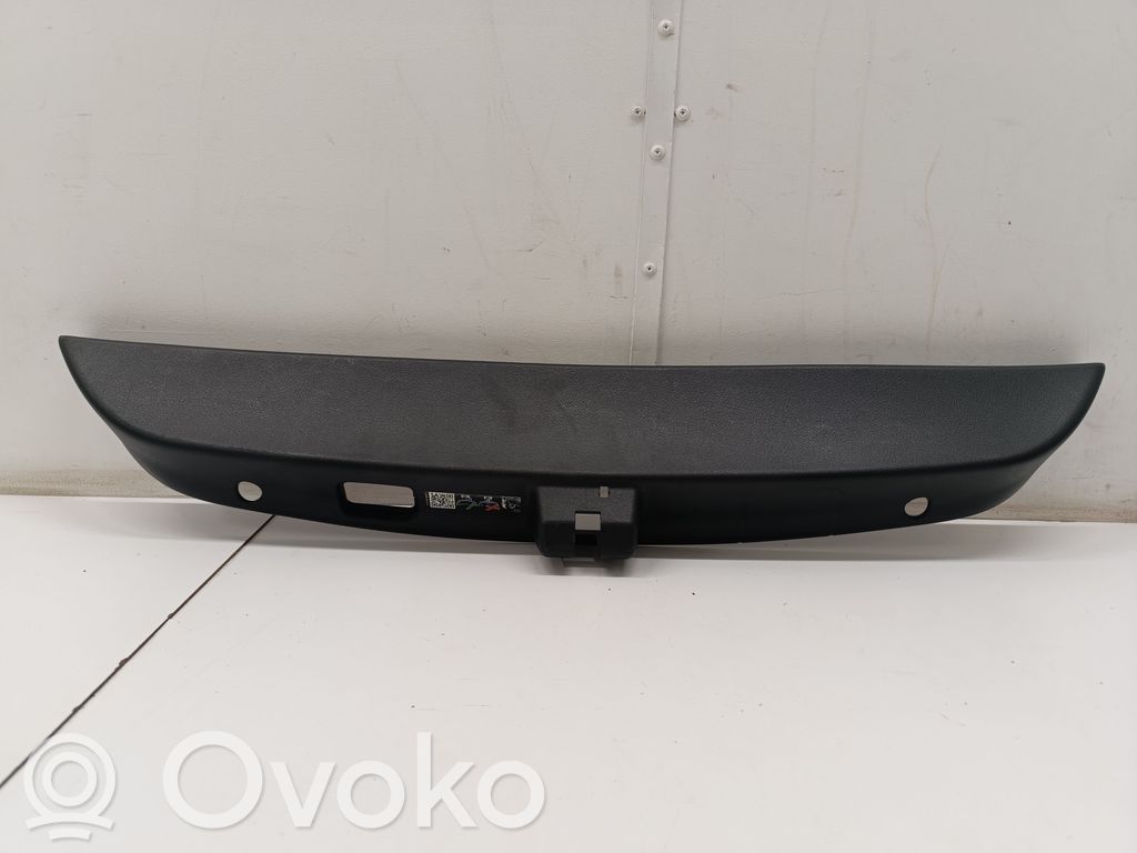 Mercedes-Benz C W206 Poszycie / Tapicerka tylnej klapy bagażnika 