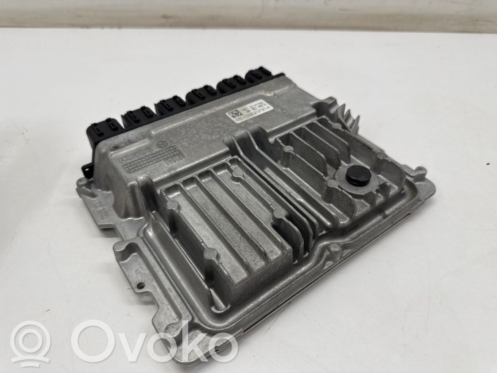 BMW 3 G20 G21 Engine control unit/module 