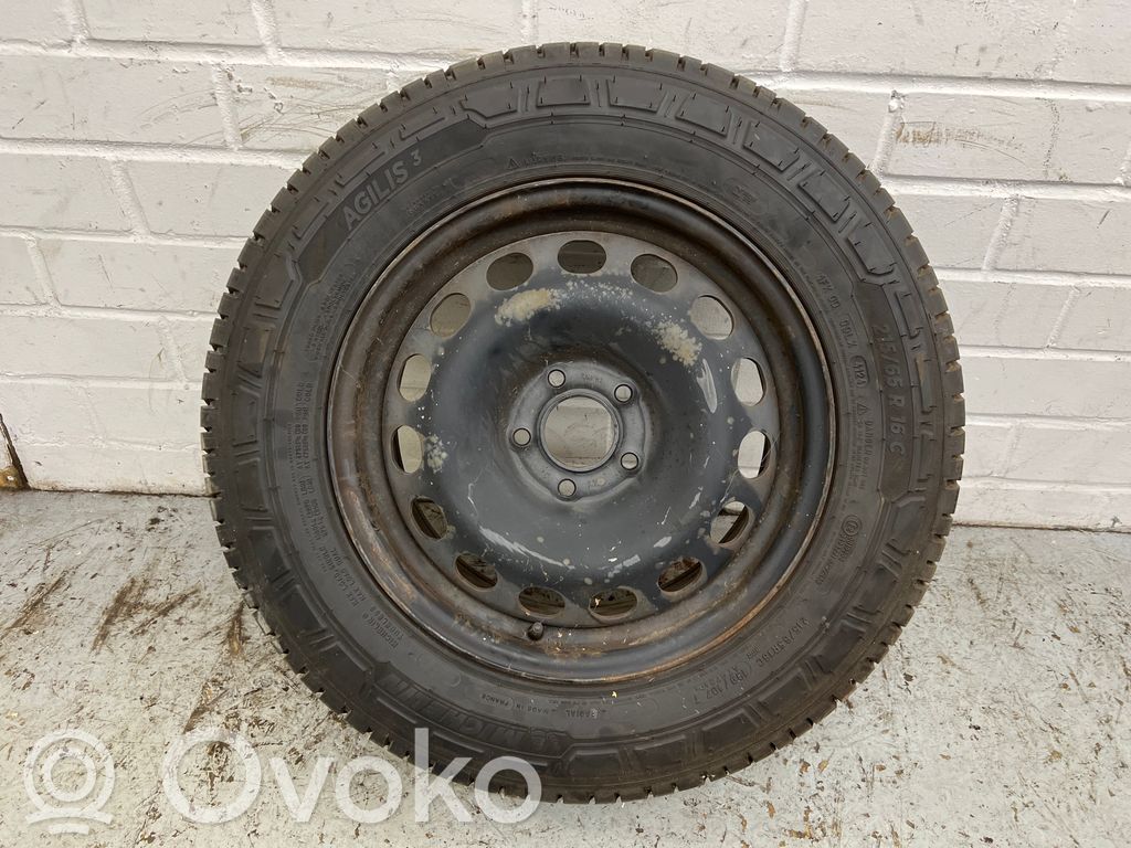 Llanta de acero R16