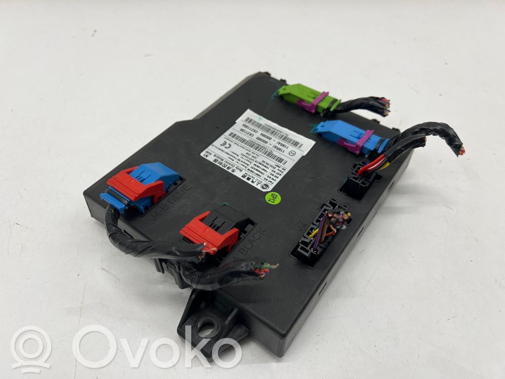 MG ZS Modul de control caroserie central 