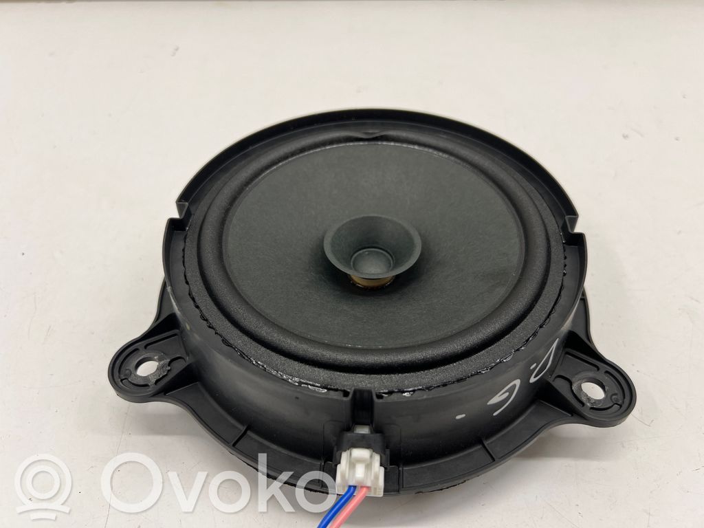 Nissan Qashqai J12 Głośnik drzwi tylnych 