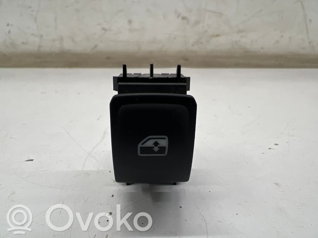 Seat Arona Electric window control switch 