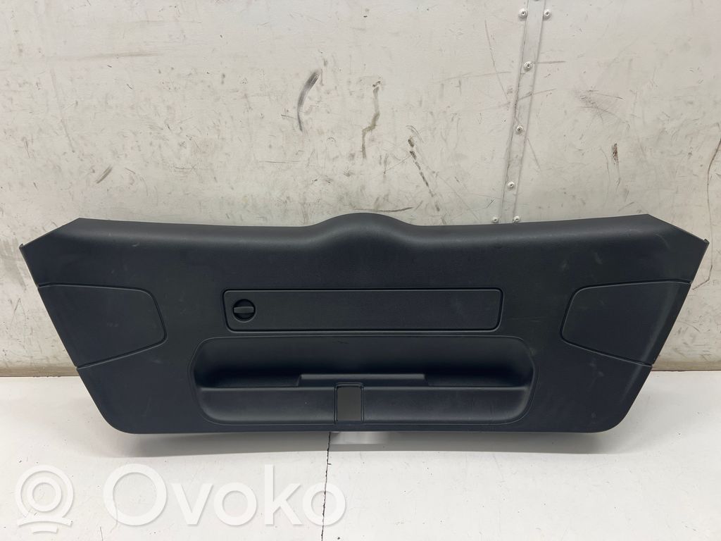 Audi A3 S3 8V Tailgate trim 