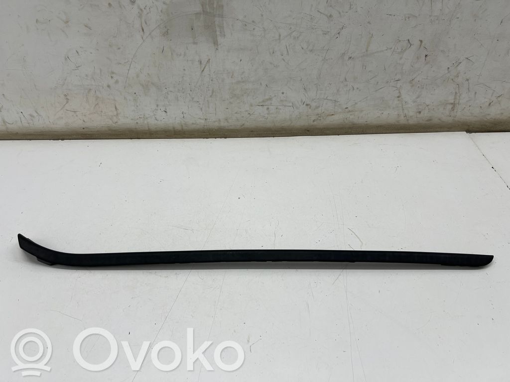 Audi Q8 e-tron Windshield trim 