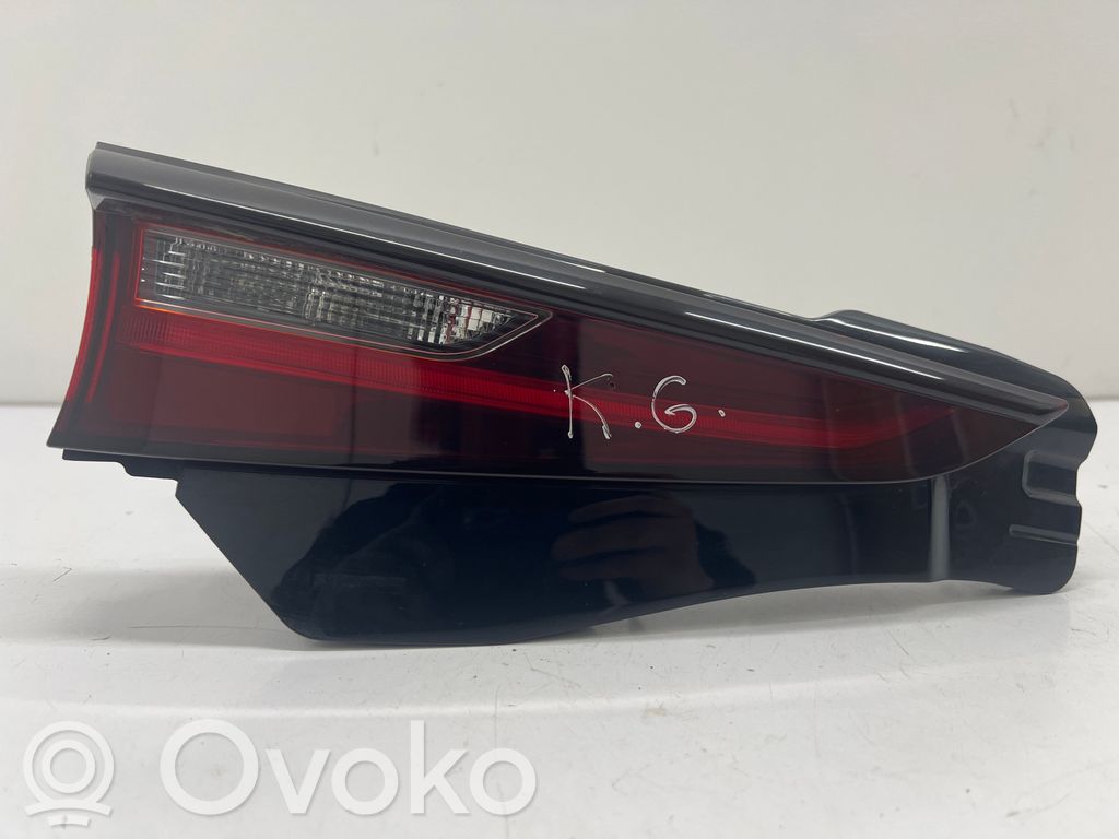 Mazda CX-30 Takaluukun takavalot 