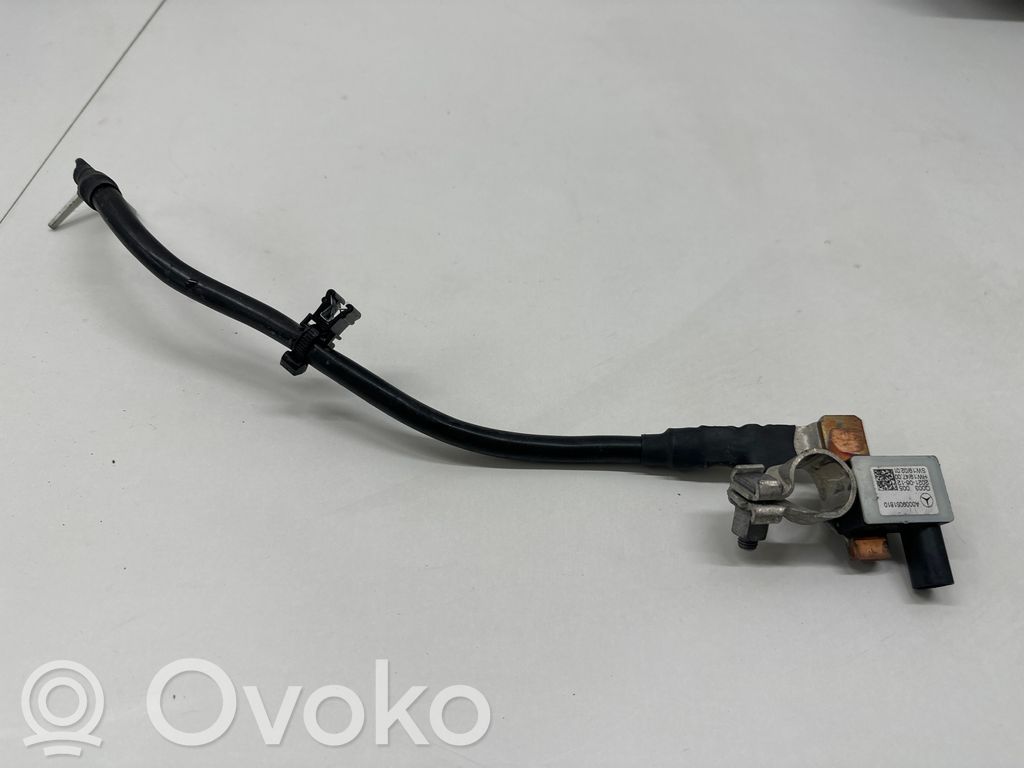 Mercedes-Benz EQA Maakaapeli, akku 