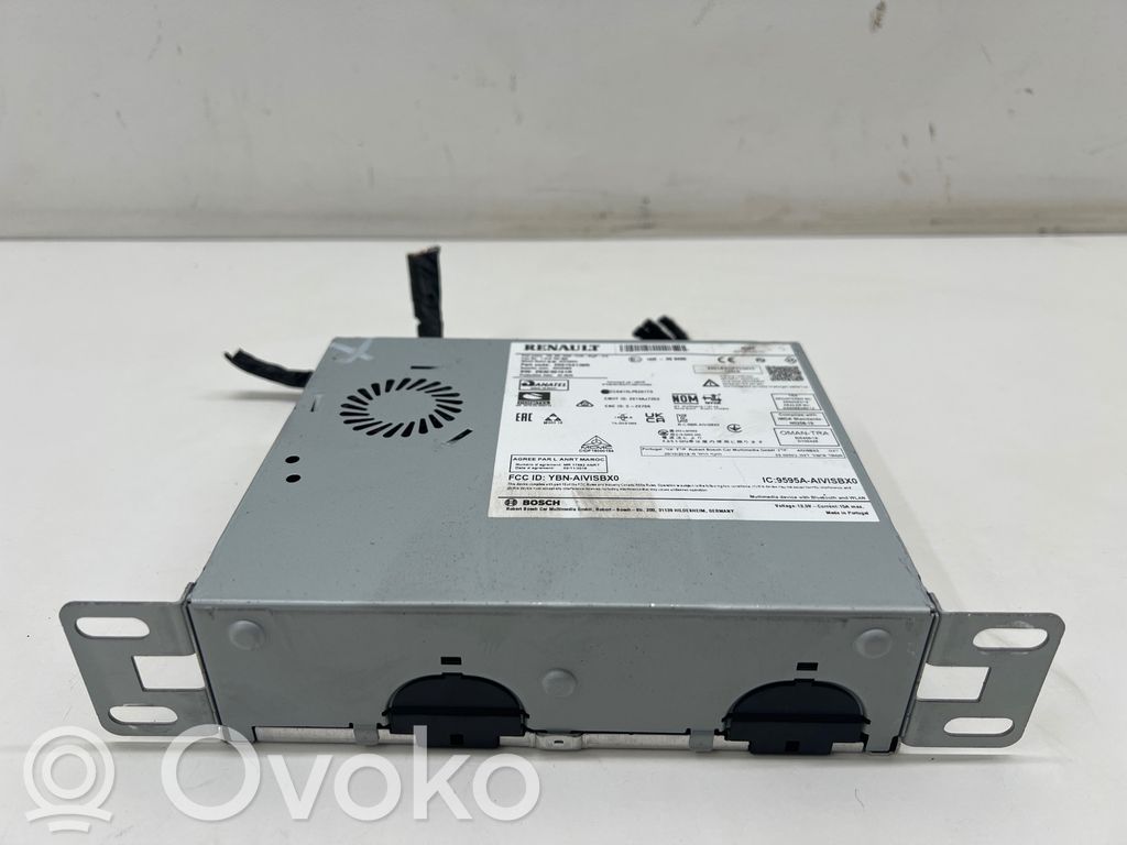 Renault Captur II Radio/CD/DVD/GPS head unit 