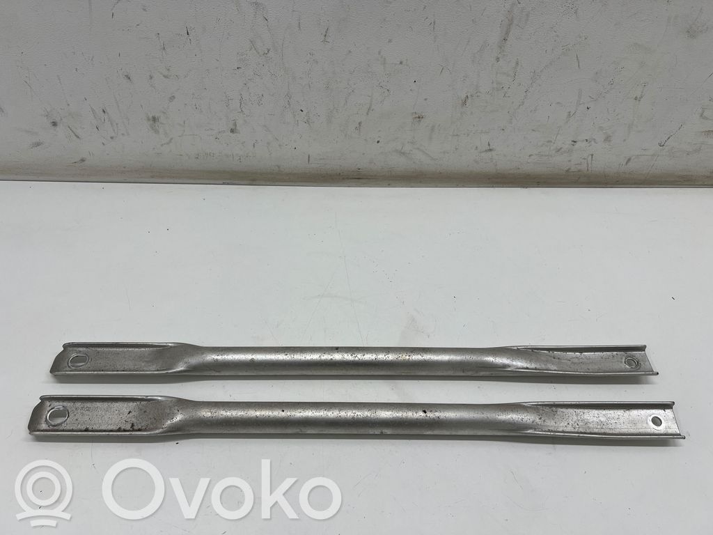 Muu moottoritilan osa   A2136280000