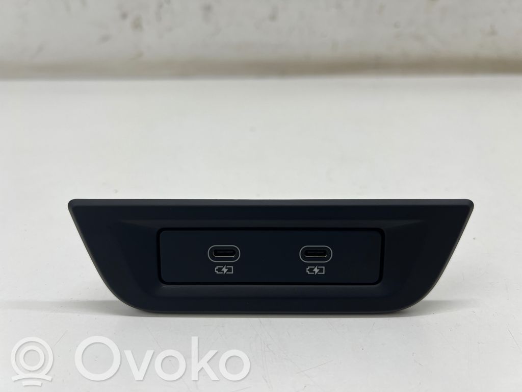 Porsche Taycan 9J1 USB socket connector 