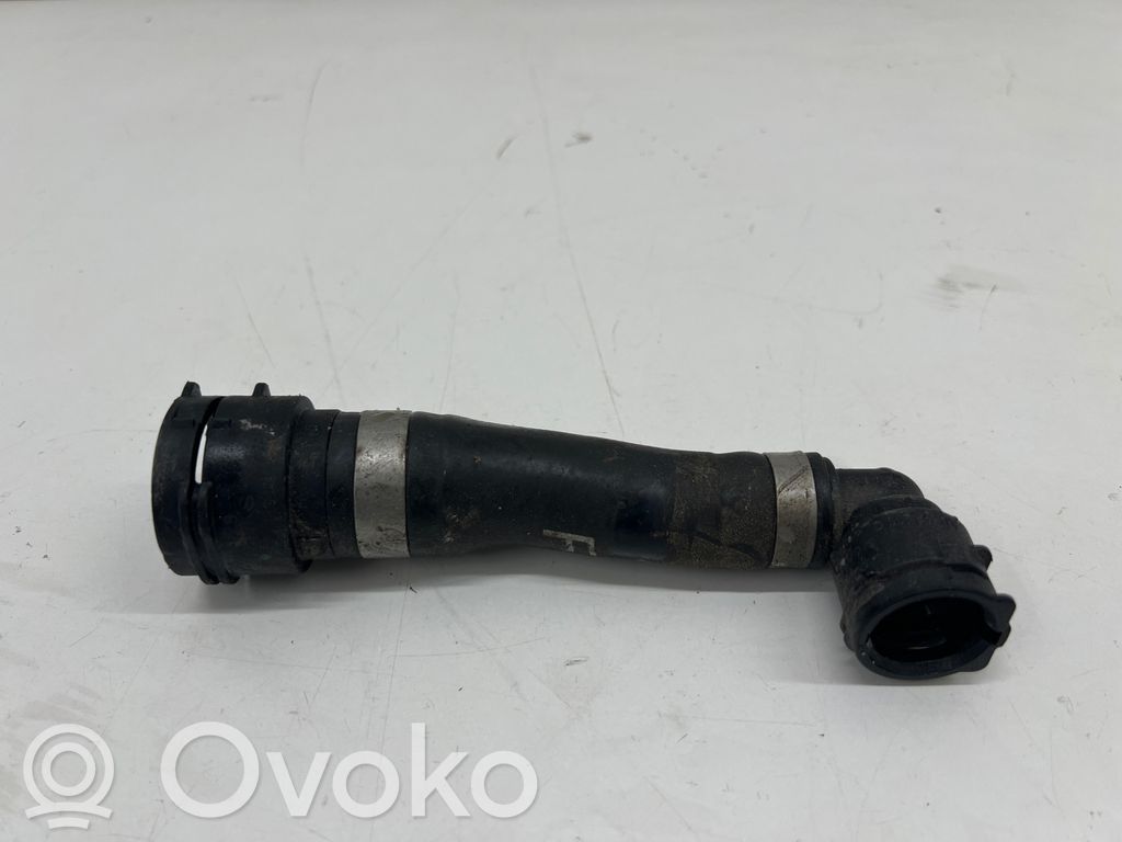 Porsche Taycan 9J1 Engine coolant pipe/hose 