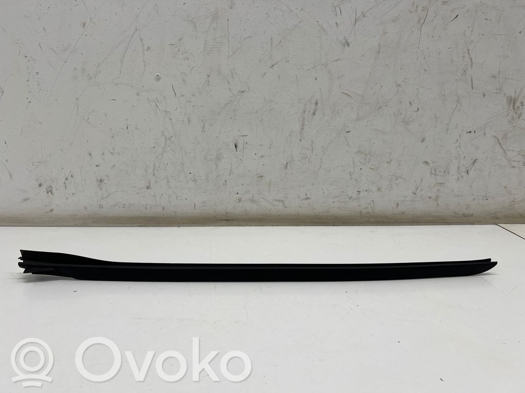 BMW i4 Windshield trim 