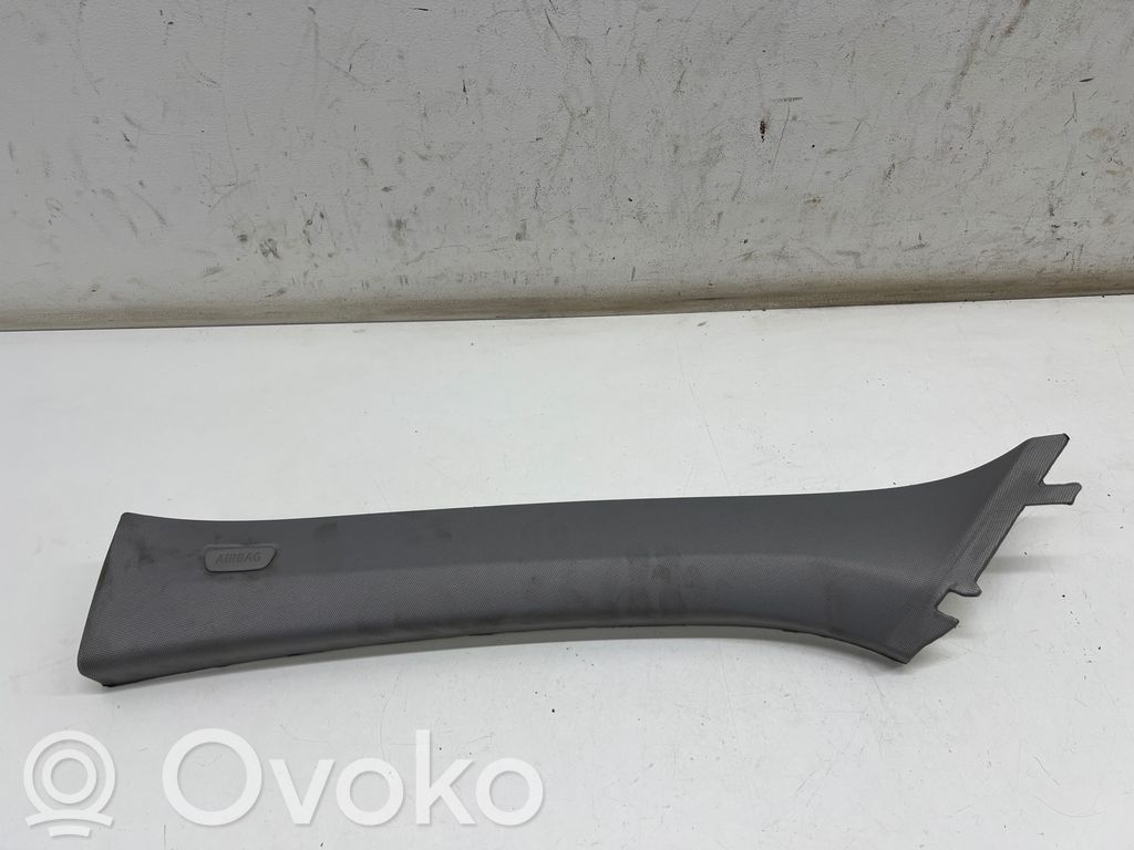 Osłona słupka szyby przedniej / A   7444549