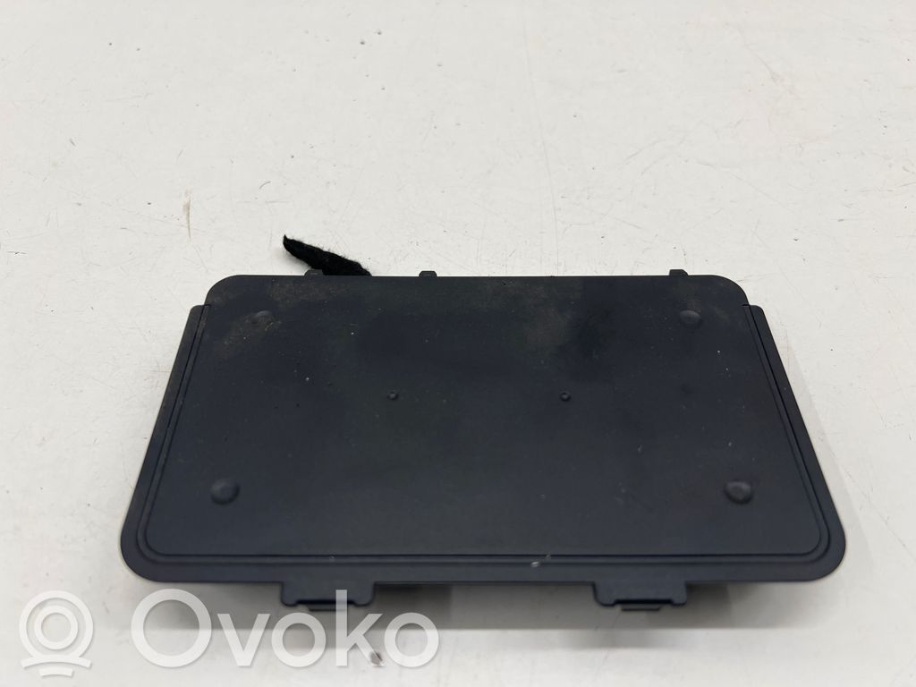 Cupra Leon Wireless charging module 